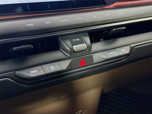 Used 2026 Kia EV9 GT-Line image 14