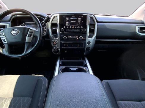 Used 2021 Nissan Titan SV w/ SV Convenience Package AWD/4WD image 16