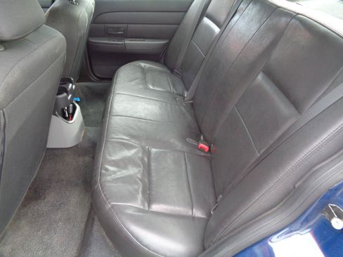 Used 2010 Ford Crown Victoria Police Interceptor RWD image 23