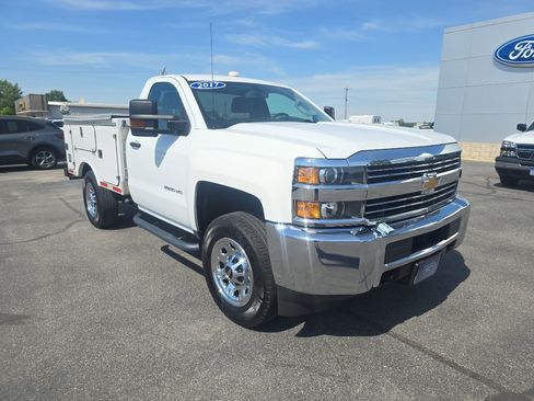 Used 2017 Chevrolet Silverado 2500 W/T w/ WT Fleet Convenience Package RWD image 4