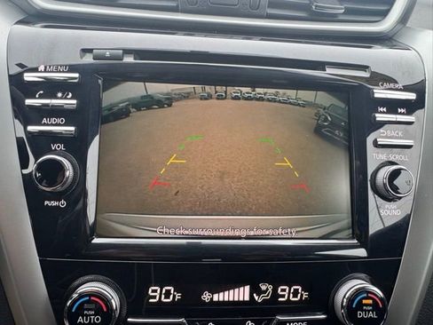 Used 2020 Nissan Murano S image 19