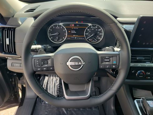 New 2026 Nissan Pathfinder SV image 24