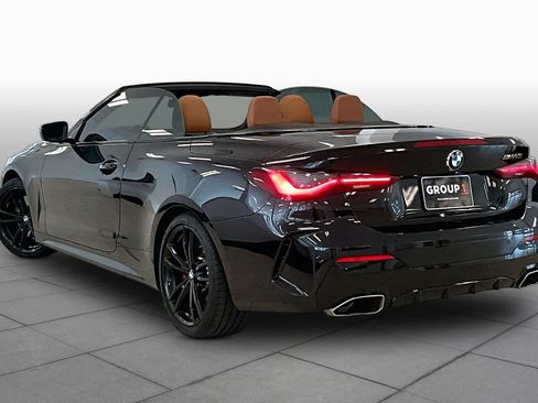 Used 2022 BMW M440i Convertible RWD image 10