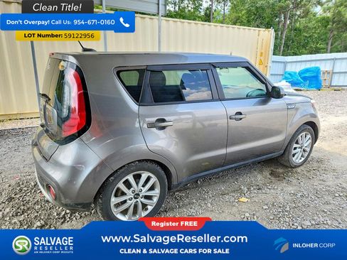 Used 2017 Kia Soul + FWD image 4