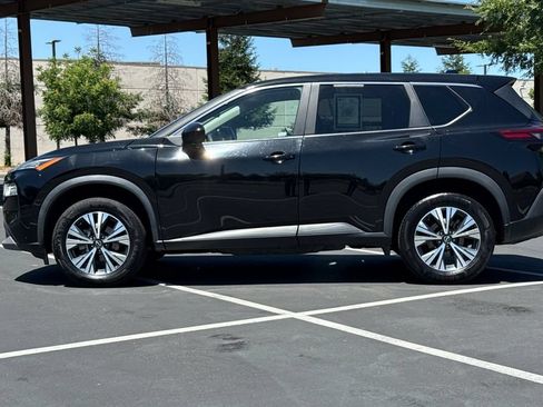 Used 2023 Nissan Rogue SV AWD/4WD image 14