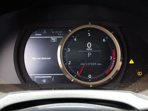 Used 2014 Lexus IS 350 w/ F Sport Package RWD image 30