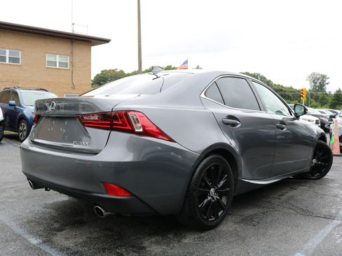 Used 2016 Lexus IS 200t image 2