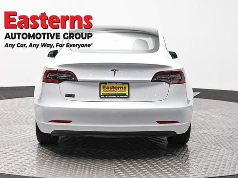 Used 2023 Tesla Model 3 Standard Range image 6