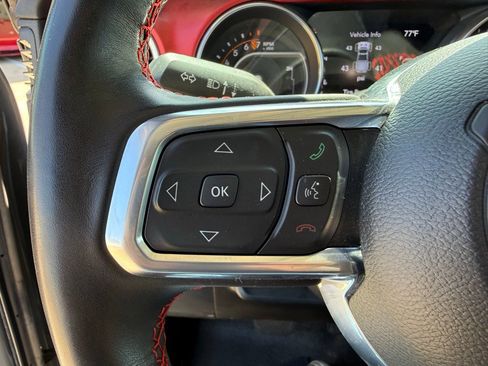 Used 2023 Jeep Gladiator Rubicon w/ LED Lighting Group AWD/4WD image 12