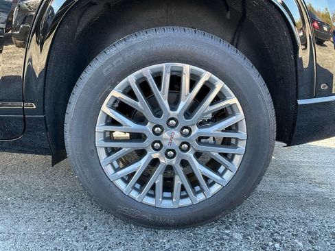 New 2026 GMC Acadia Denali w/ Super Cruise Package image 27