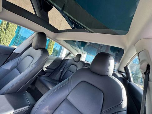 Used 2022 Tesla Model 3 Long Range AWD/4WD image 7