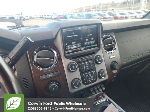 Used 2013 Ford F250 Lariat w/ Chrome Pkg image 11