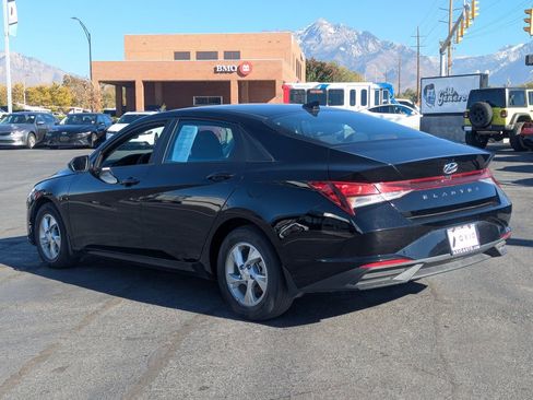 Used 2023 Hyundai Elantra SE image 7