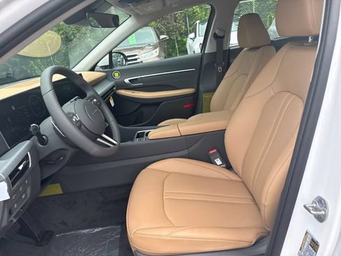 New 2026 Hyundai Sonata Limited FWD image 13