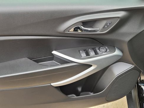 New 2026 Chevrolet Trax RS w/ Sunroof Package FWD image 12