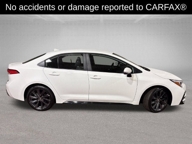 Used 2026 Toyota Corolla SE FWD image 3