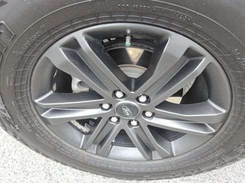 Used 2021 Ford F150 XLT w/ Equipment Group 302A High AWD/4WD image 15