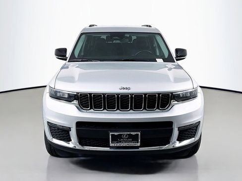 Used 2021 Jeep Grand Cherokee L Limited RWD image 2