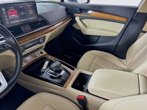 Used 2022 Audi Q5 2.0T Premium w/ Convenience Package image 24