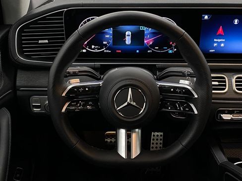 Certified 2025 Mercedes-Benz GLS 450 4MATIC image 16