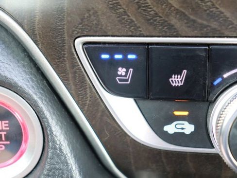 Used 2018 Honda Accord Touring image 15