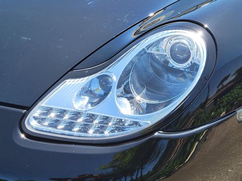 Used 2000 Porsche Boxster RWD image 24