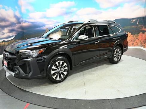 Used 2025 Subaru Outback Touring XT w/ Popular Package #2 image 4