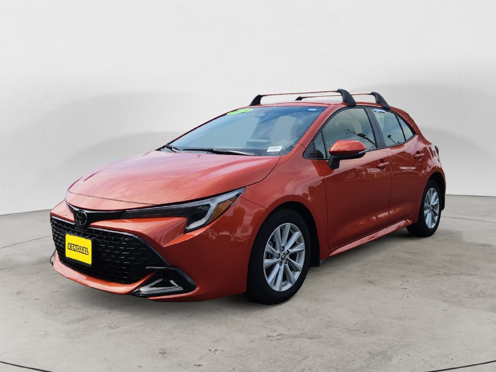 Used 2025 Toyota Corolla SE FWD image 1