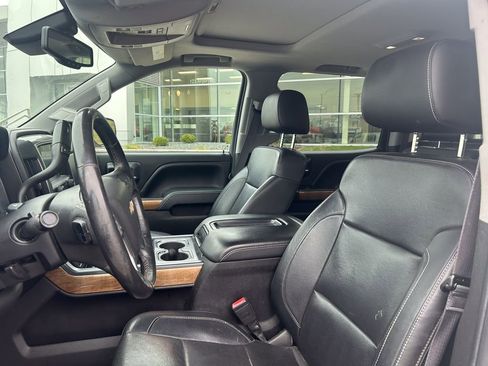 Used 2015 Chevrolet Silverado 1500 LTZ w/ LTZ Plus Package image 10