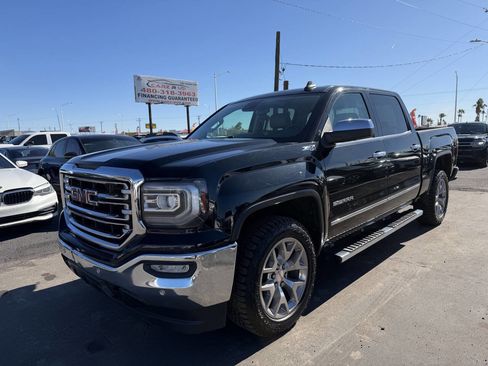 Used 2018 GMC Sierra 1500 SLT image 3
