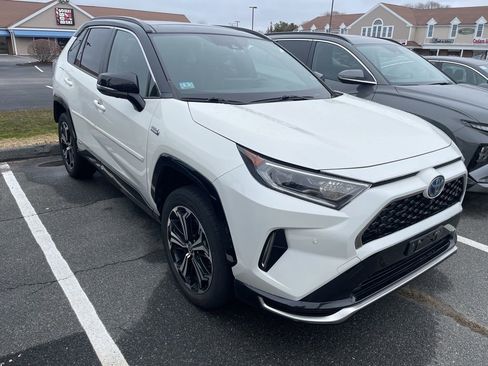 Used 2021 Toyota RAV4 XSE w/ Premium Package image 3