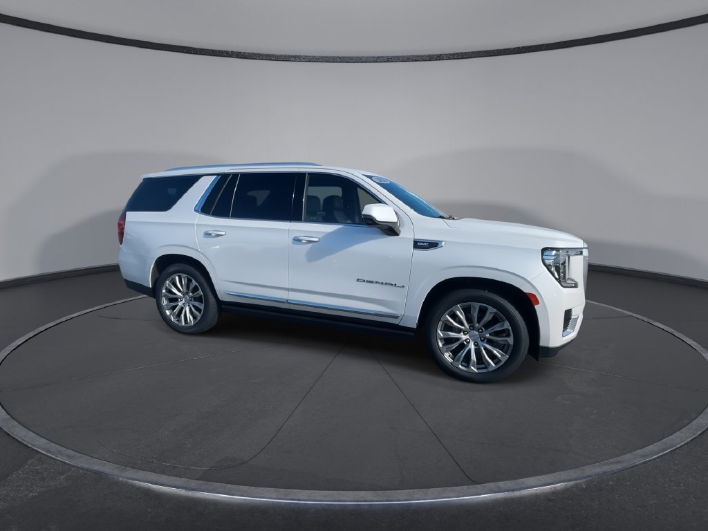 Used 2021 GMC Yukon Denali w/ Denali Ultimate Package AWD/4WD image 2