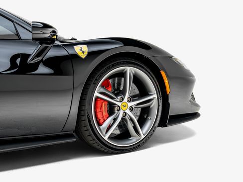 Used 2024 Ferrari 296 GTS RWD image 18