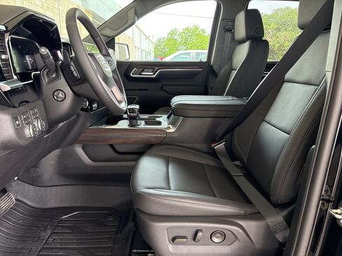 New 2026 GMC Sierra 1500 SLT AWD/4WD image 16
