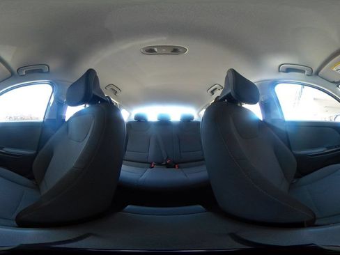 Used 2025 Kia K4 FWD image 42