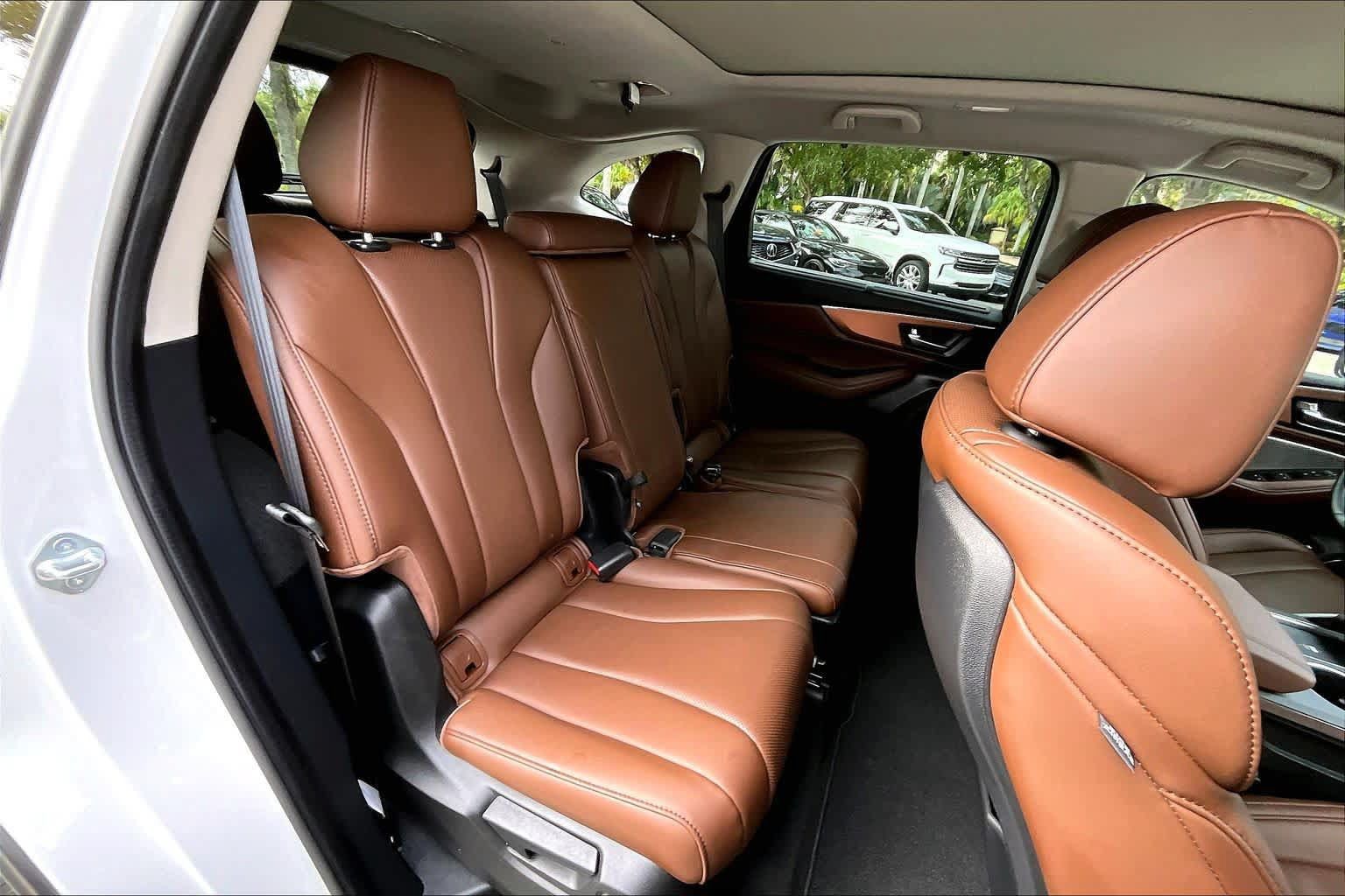 Used 2023 Acura MDX w/ Technology Package FWD image 19
