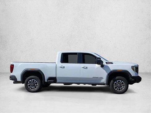 Used 2023 GMC Sierra 2500 AT4 w/ Gooseneck/5TH Wheel Package AWD/4WD image 4