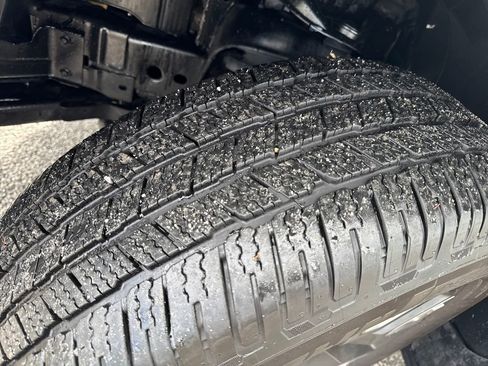 Used 2021 Nissan Titan Platinum Reserve w/ Off Road Protection Package image 28