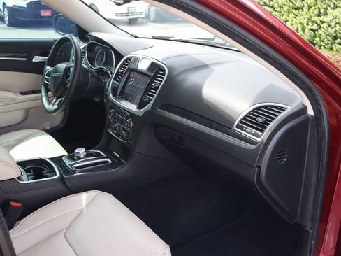 Used 2023 Chrysler 300 Touring L w/ Popular Equipment Group AWD/4WD image 46