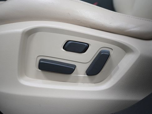 Used 2023 MAZDA CX-9 Touring image 26