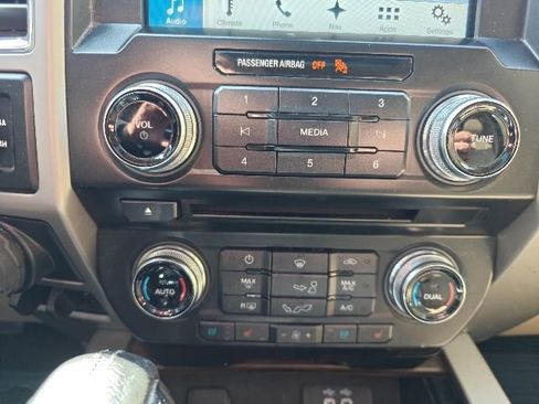 Used 2016 Ford F150 Lariat w/ Equipment Group 502A Luxury image 13