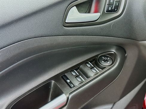 Used 2017 Ford Escape Titanium w/ Equipment Group 301A AWD/4WD image 11
