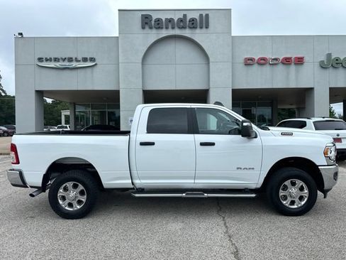 Used 2024 RAM 2500 Big Horn AWD/4WD image 8