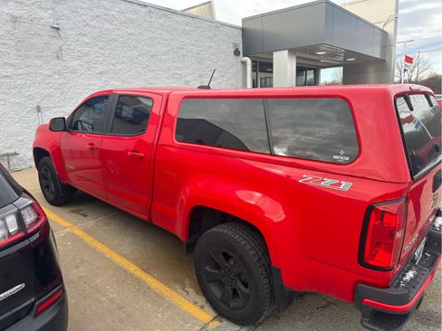 Used 2015 Chevrolet Colorado Z71 image 3