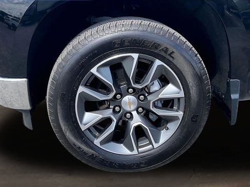 Used 2024 Chevrolet Silverado 1500 LT AWD/4WD image 33