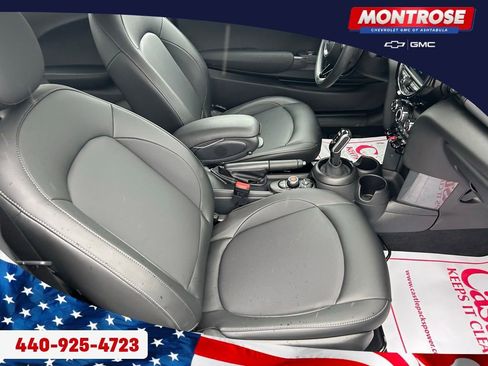 Used 2020 MINI Cooper 2-Door Hardtop FWD image 22