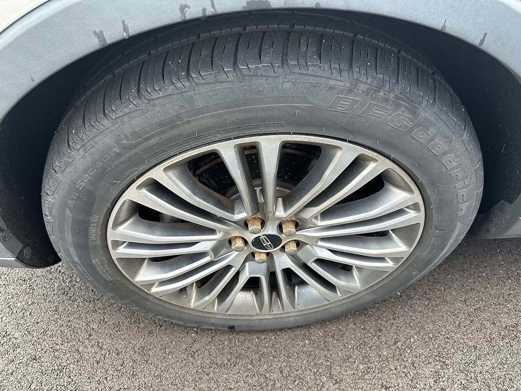 Used 2016 Lincoln MKX Reserve AWD/4WD image 7
