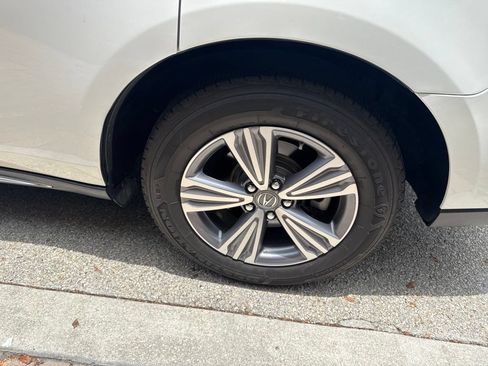 Used 2020 Acura MDX FWD image 19