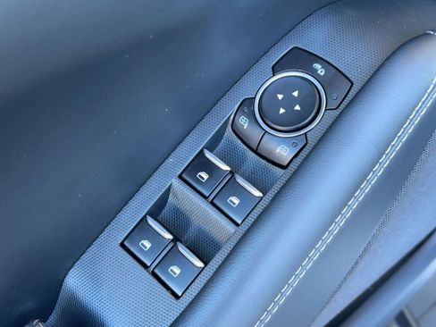 Used 2023 Ford Mustang Mach-E Select image 12