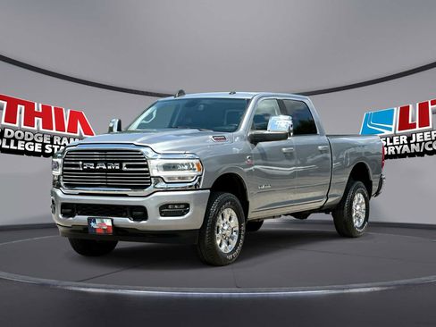 Used 2024 RAM 2500 Laramie AWD/4WD image 1